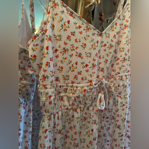 Romper - Picture 3 of 4